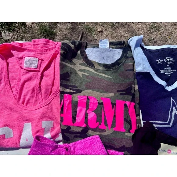 Lot of women's Medium T-shirts, button downs, hoodies, tank top & leggings - Picture 2 of 12